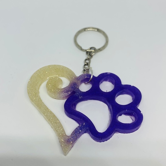 Puppy Love Keychain - Picture 6 of 8